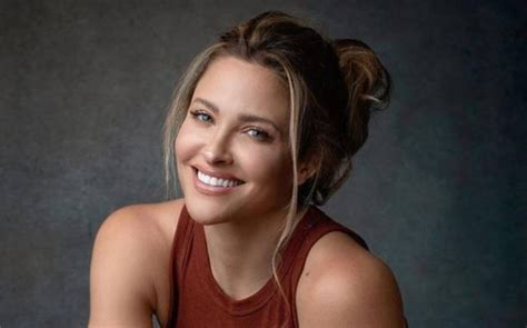 Jill Wagner: Bio, Height, Weight, Measurements